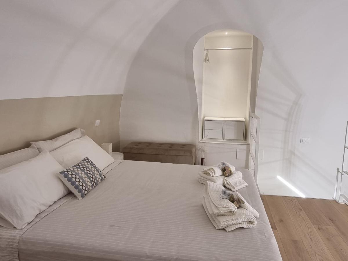 Santa Chiara Apartment